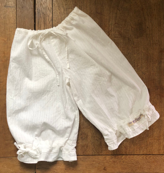 White stripe linen/cotton women’s knee length bloomers (38”)