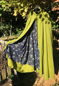 Moss green linen women’s cloak