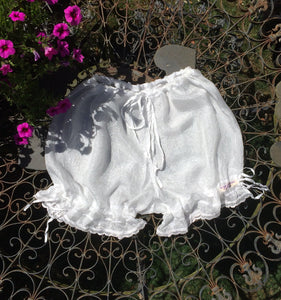White Bloomers